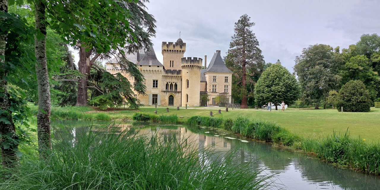 Le Domaine de Campagne et le château de Campagne